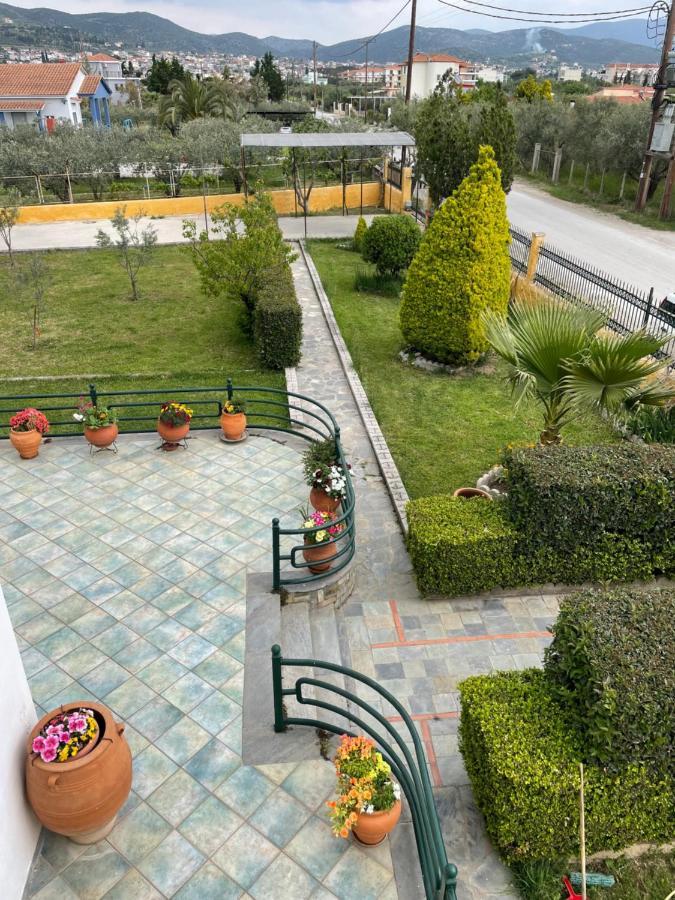 Seaside Apartment With Private Garden Неа-Анхиалос Экстерьер фото